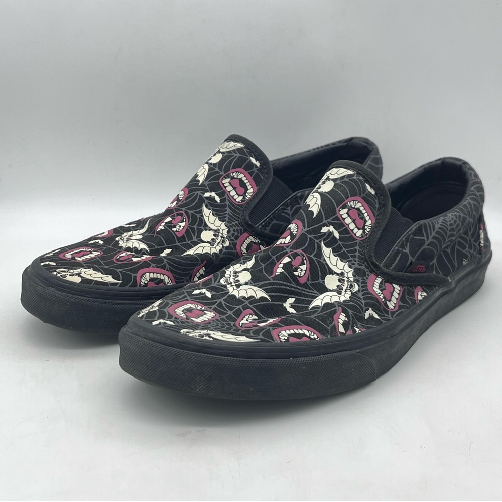 Vans Classic Slip On Glow Frights Bats Fangs Black Red Shoes Mens 12